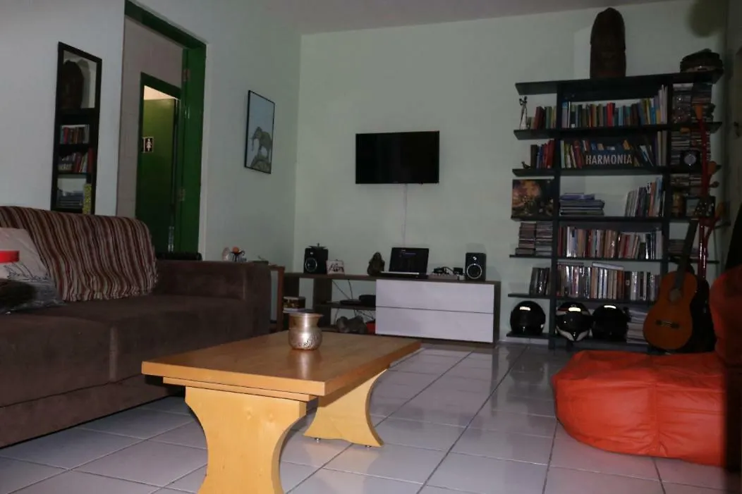شقة ساو باولو  في Quarto Ao Lado Do Museu Do Ipiranga !
